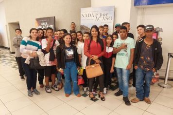 O CRAS Flora Rica promoveu um passeio cultural para os adolescentes dos  projetos sociais 