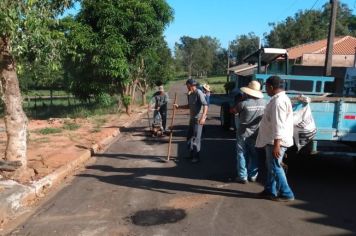 A Prefeitura de Flora Rica iniciou nesta semana a operação ''tapa-buraco'' 