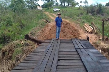 Setor de Estradas conclui obra no Córrego do Fogo e já segue para reforma de mais uma ponte