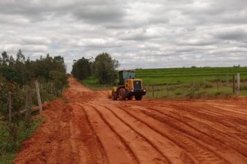 Trabalhos de recuperação das estradas rurais do município