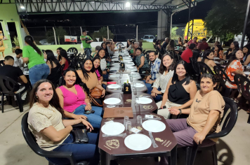 Professores são homenageados com jantar especial em comemoração ao Dia do Professor