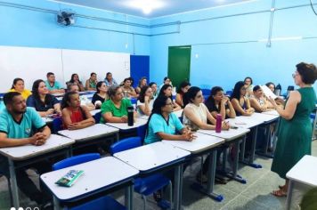 Preparativos para a volta às aulas na Educação Infantil de Flora Rica 