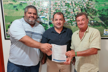 Prefeito anuncia liberação de R$ 150 mil para a saúde em encontro com assessor do deputado Rogério Santos