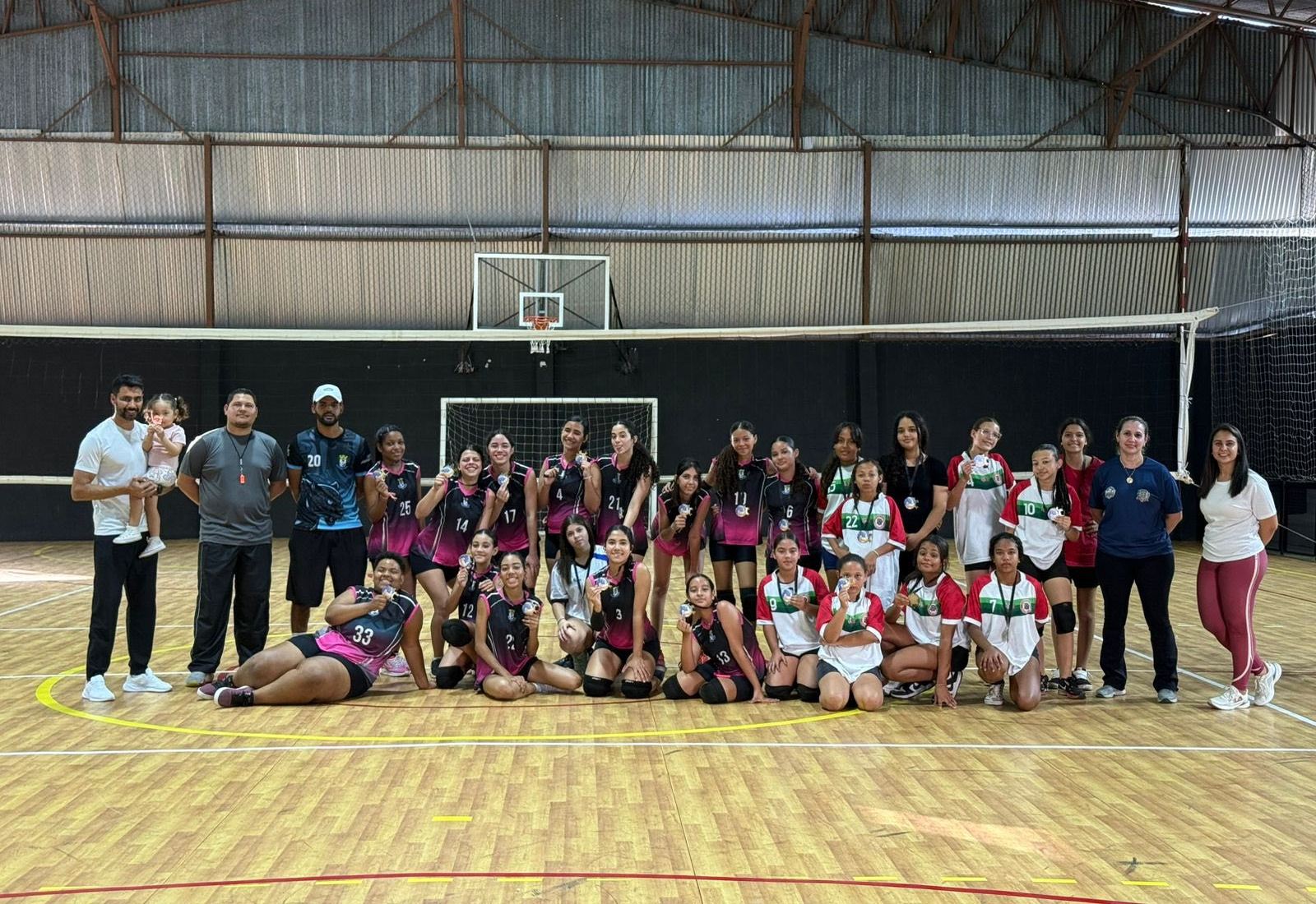 Torneios de basquete e vôlei movimentam o cronograma esportivo de férias