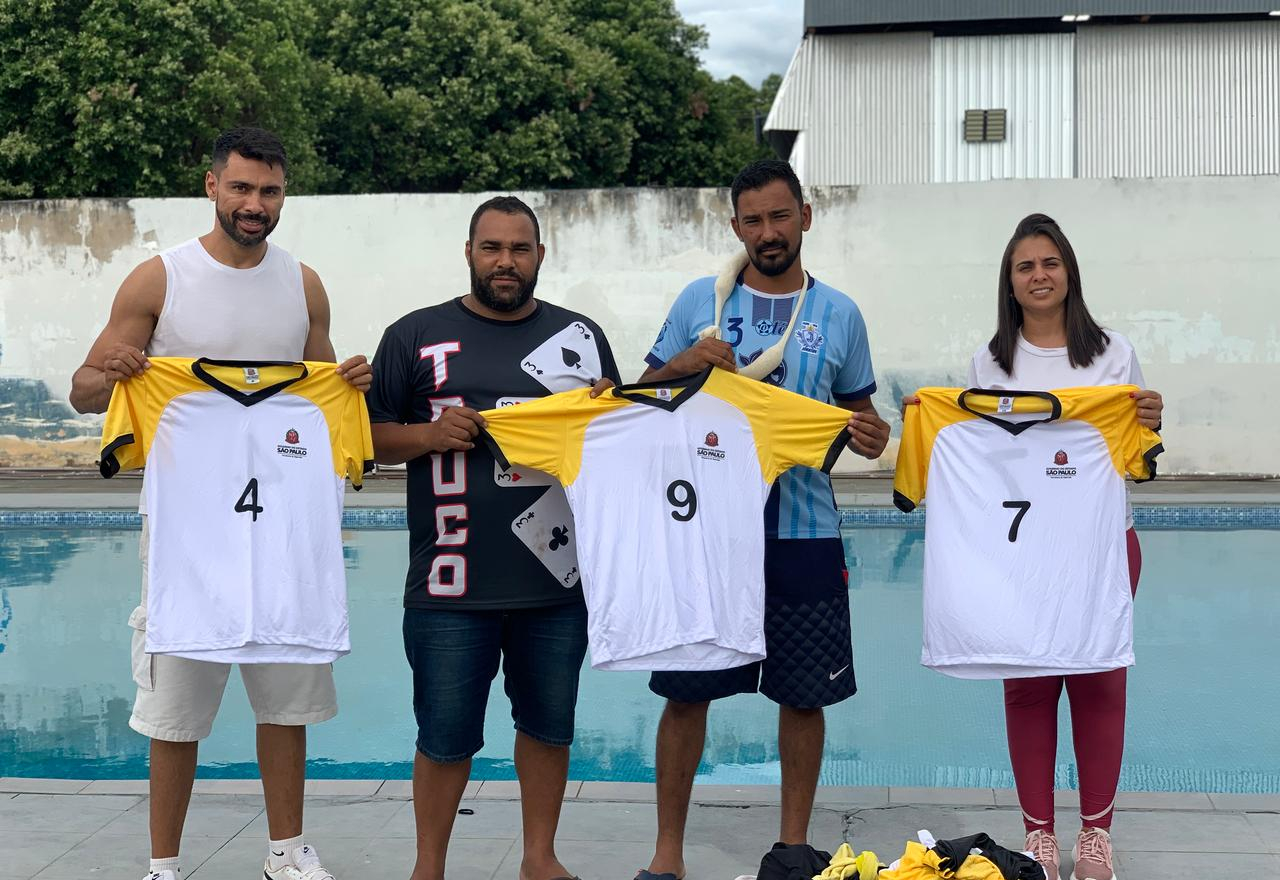 Time Juventude recebe novos uniformes da Secretaria Municipal de Esportes
