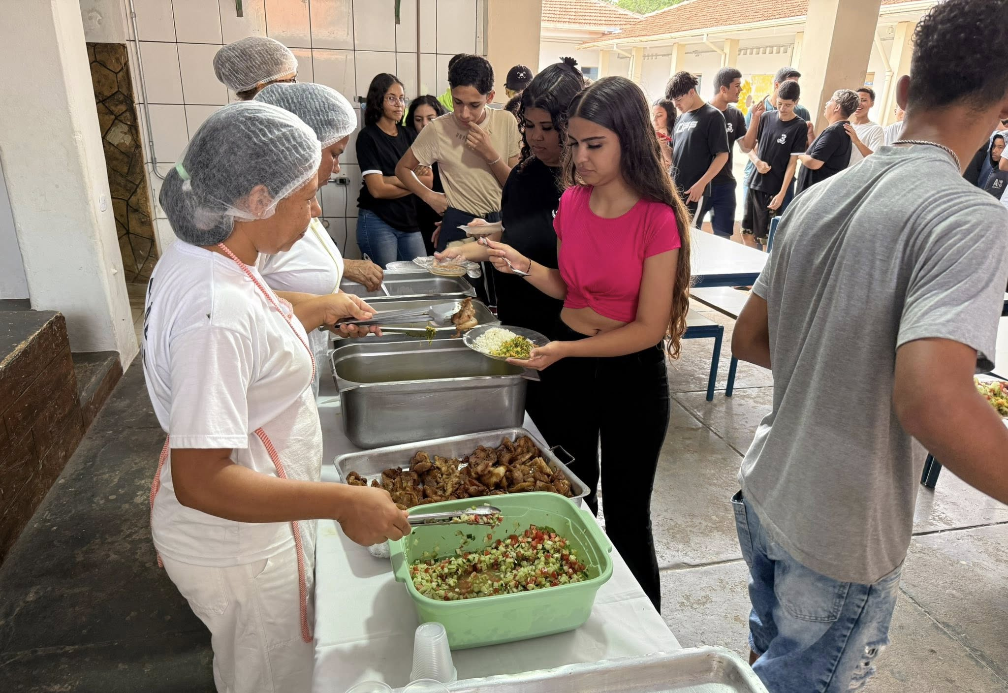 Cardápio especial celebra o Dia das Crianças nas escolas municipais