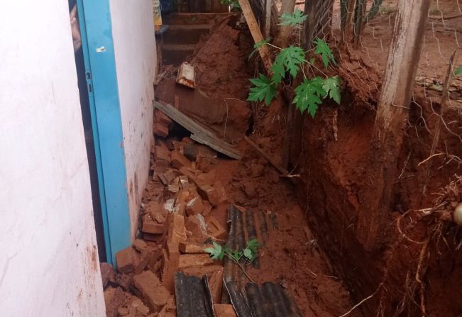 Defesa Civil atua na recuperação de residências após fortes chuvas no município