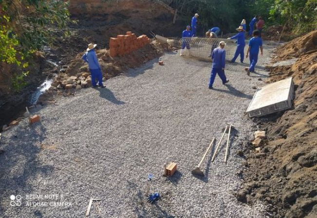 Substituição de Pontes por Tubos no Bairro Bandeirantes