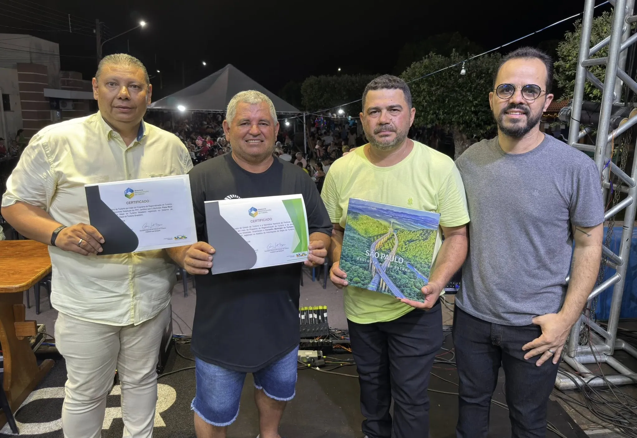Município recebe certificados de turismo do Estado