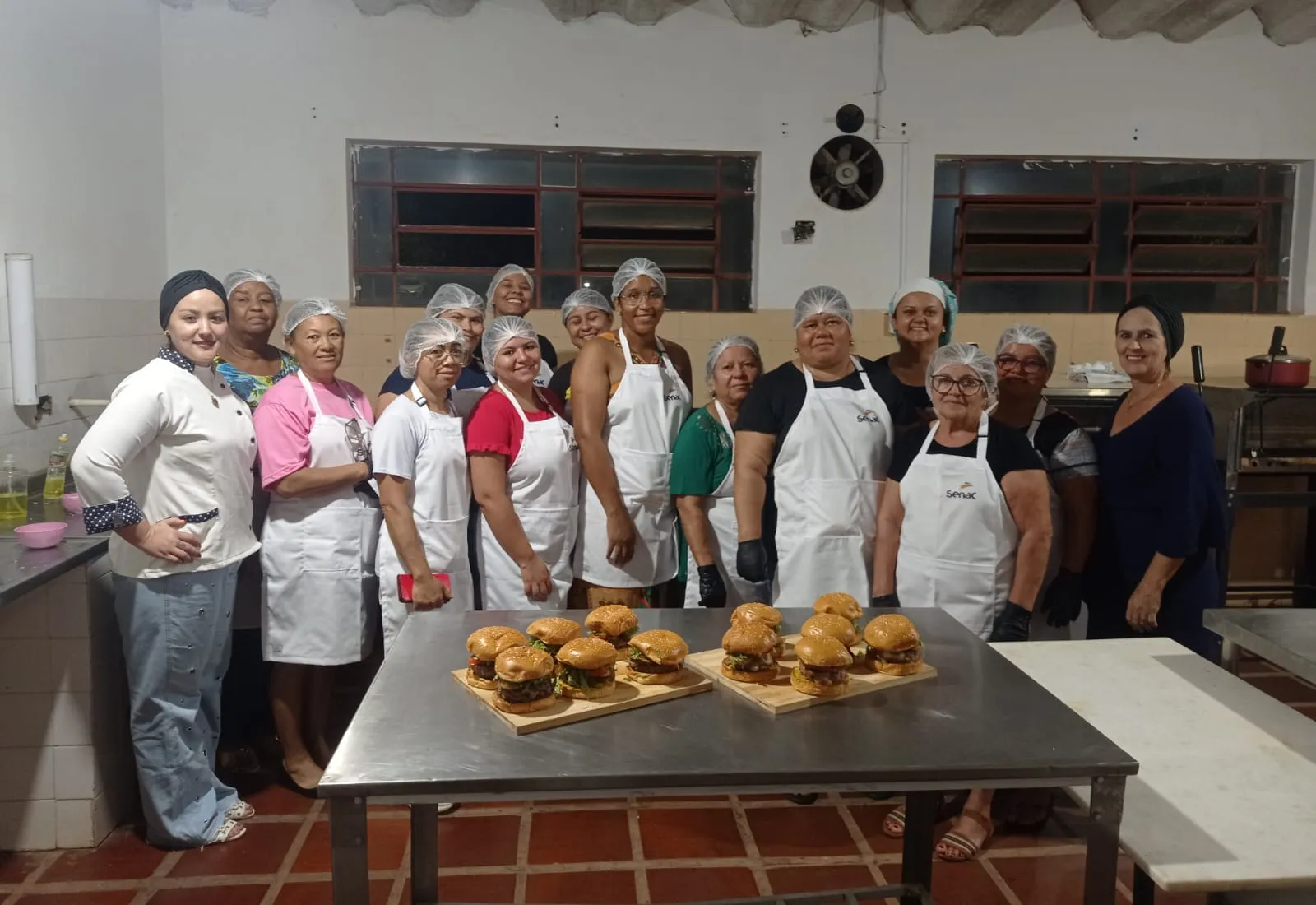   Iniciado curso gratuito de hambúrguer artesanal em parceria com Senac e Sebrae