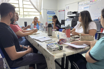 Reunião discute próximos passos da escola em tempo integral