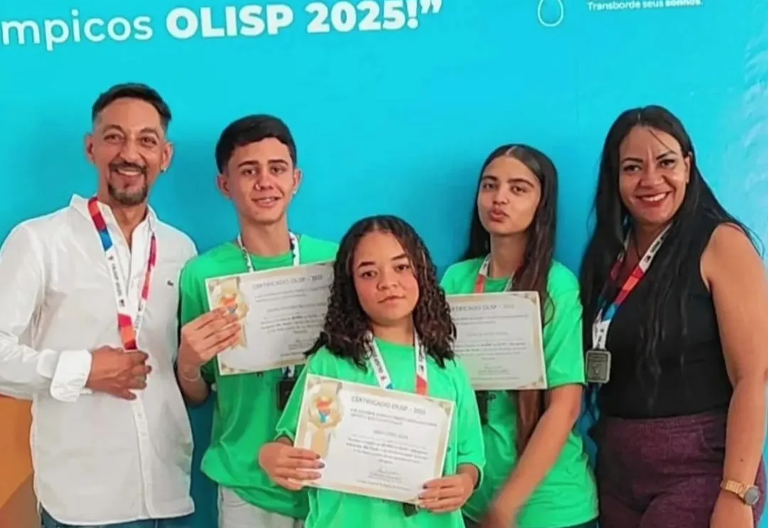 Escola Estadual Pref. Guilherme Buzinaro conquista medalha de ouro na OLISP