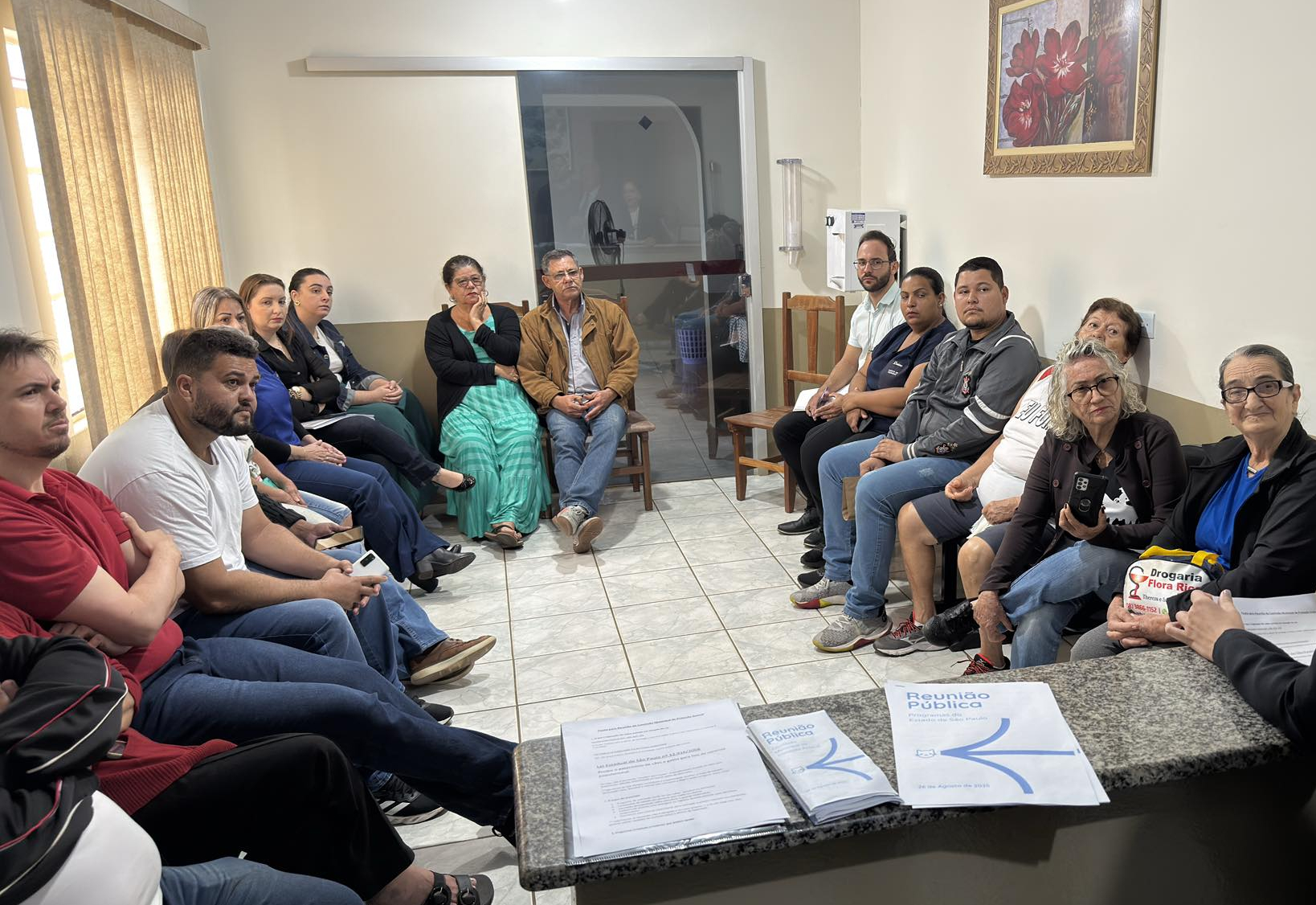Prefeitura realiza reunião sobre causas animais com a participação da comunidade