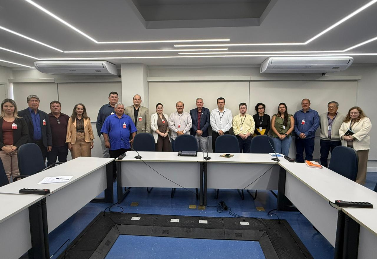 Município participa de reunião sobre gestão de resíduos 